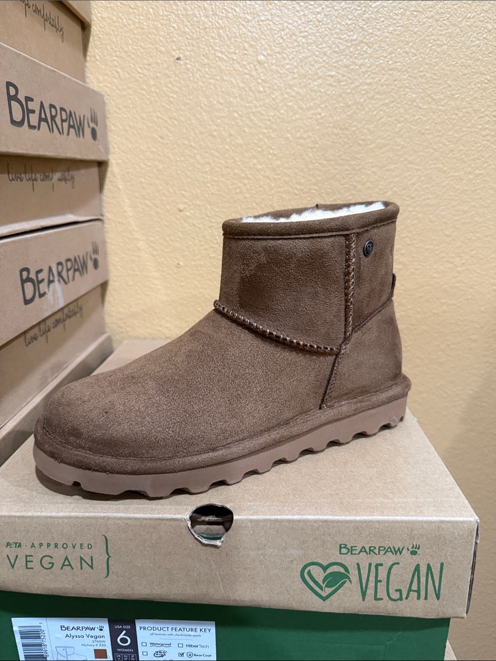 Bearpaw Alyssa Vegan hickory boots